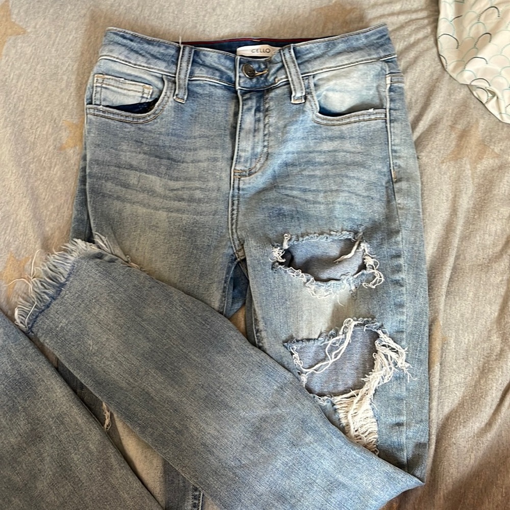 loose mom jeans with rips